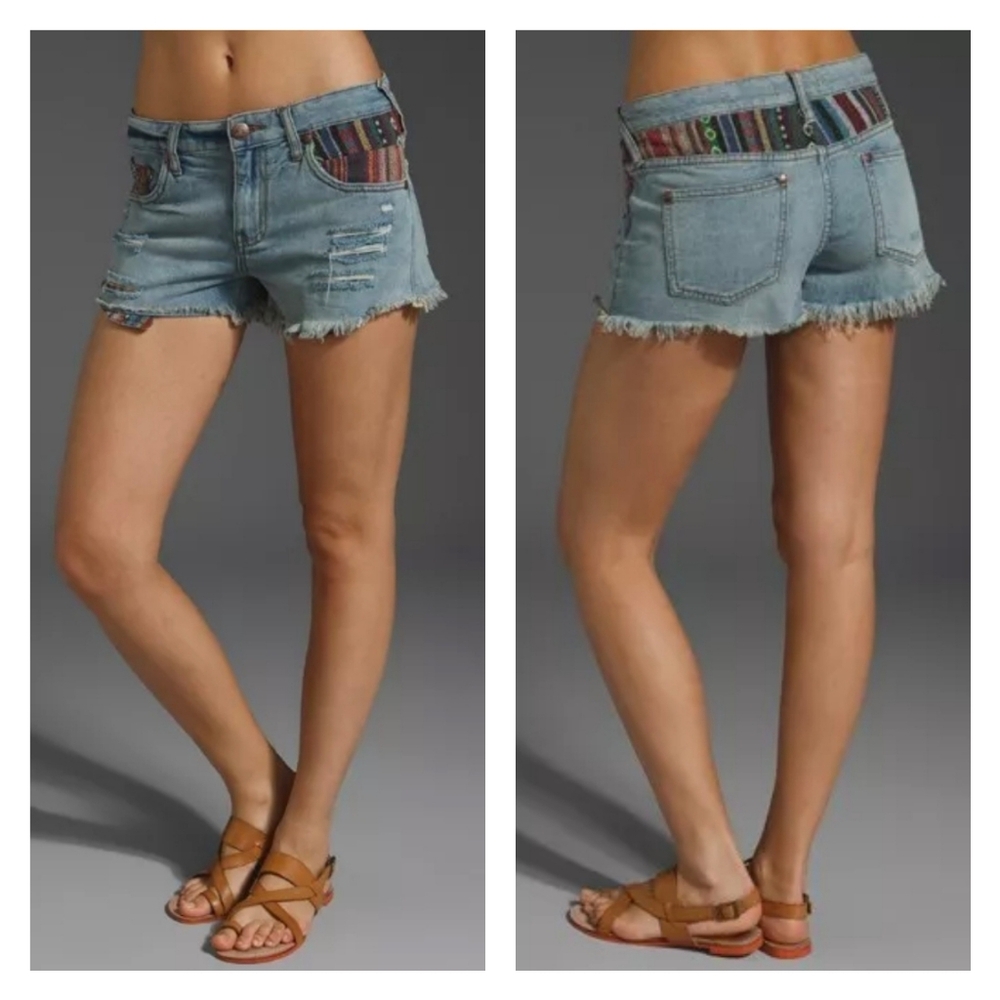 Free People Baja Aztec Print Distressed Denim Cutoff Shorts Boho Frayed Size 26